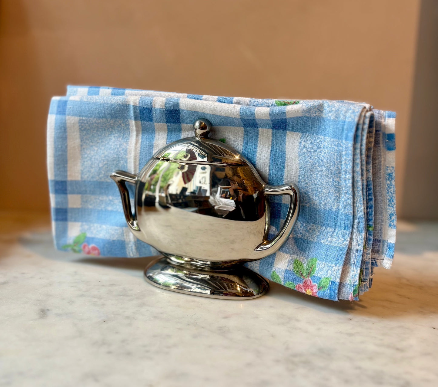 Set of Vintage Teapot Napkin holder & Place card holders