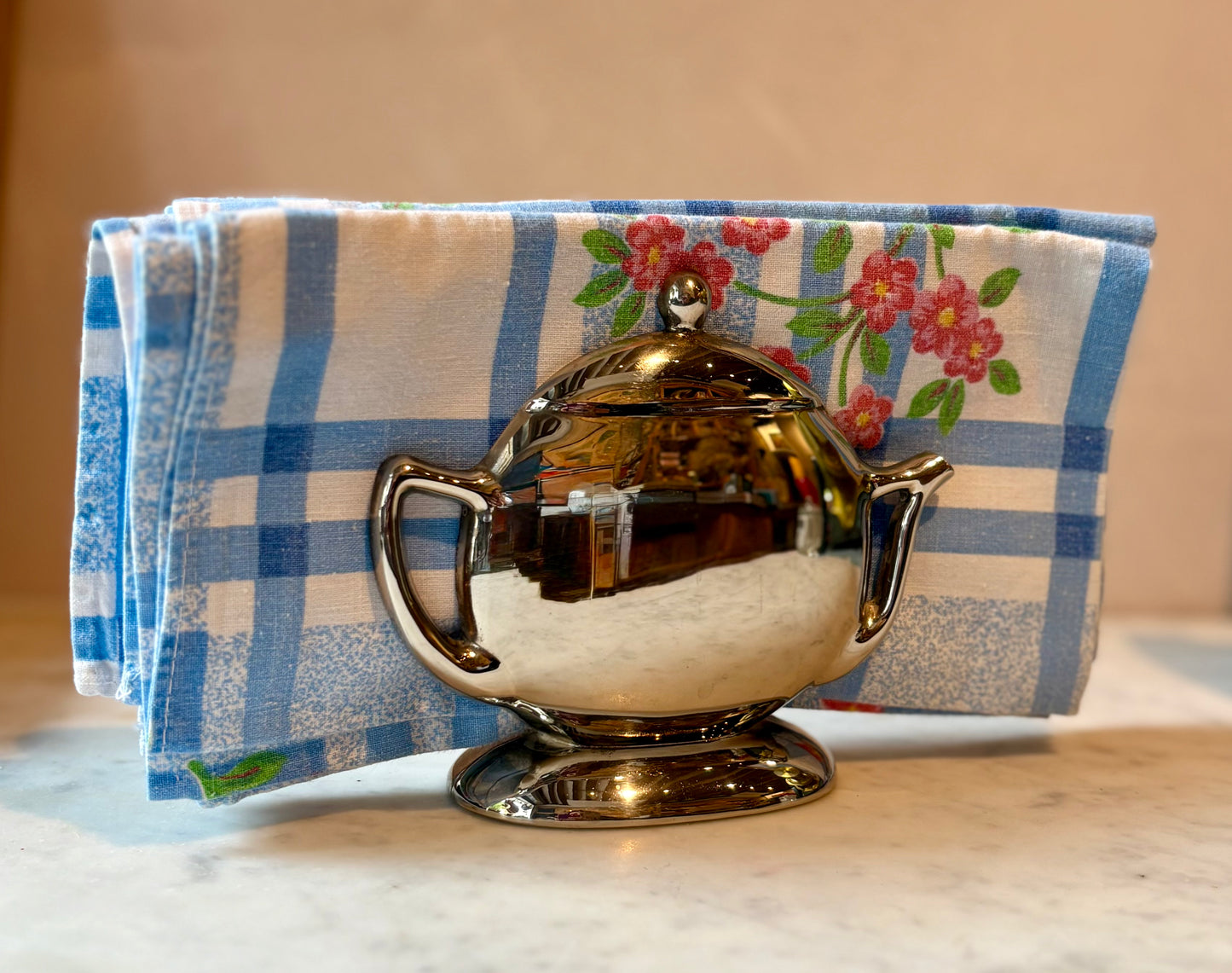 Set of Vintage Teapot Napkin holder & Place card holders