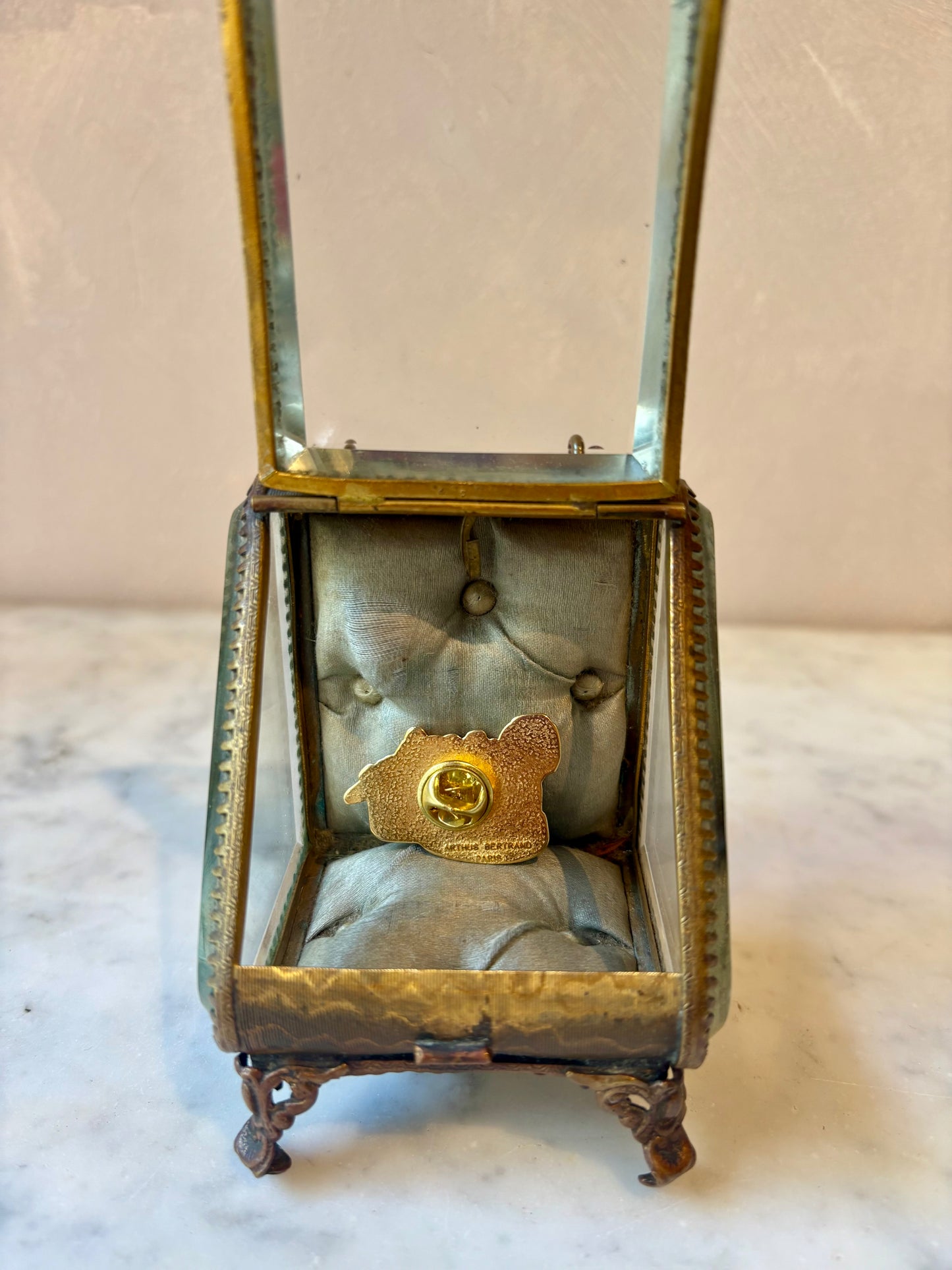 Vintage Cafe de Flore Pin
