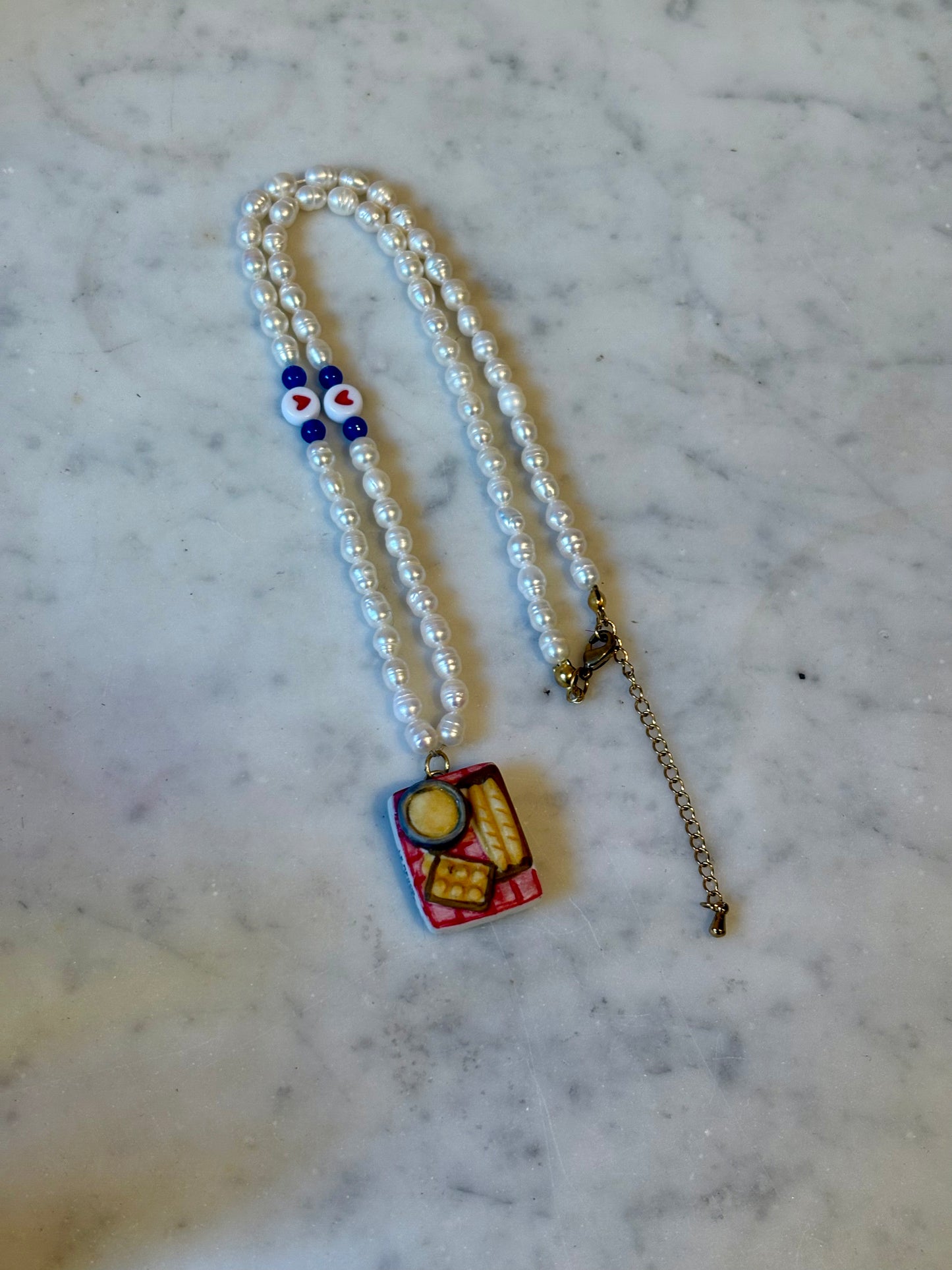 Vintage Porcelain Fève River Pearl Necklace Made-in-House