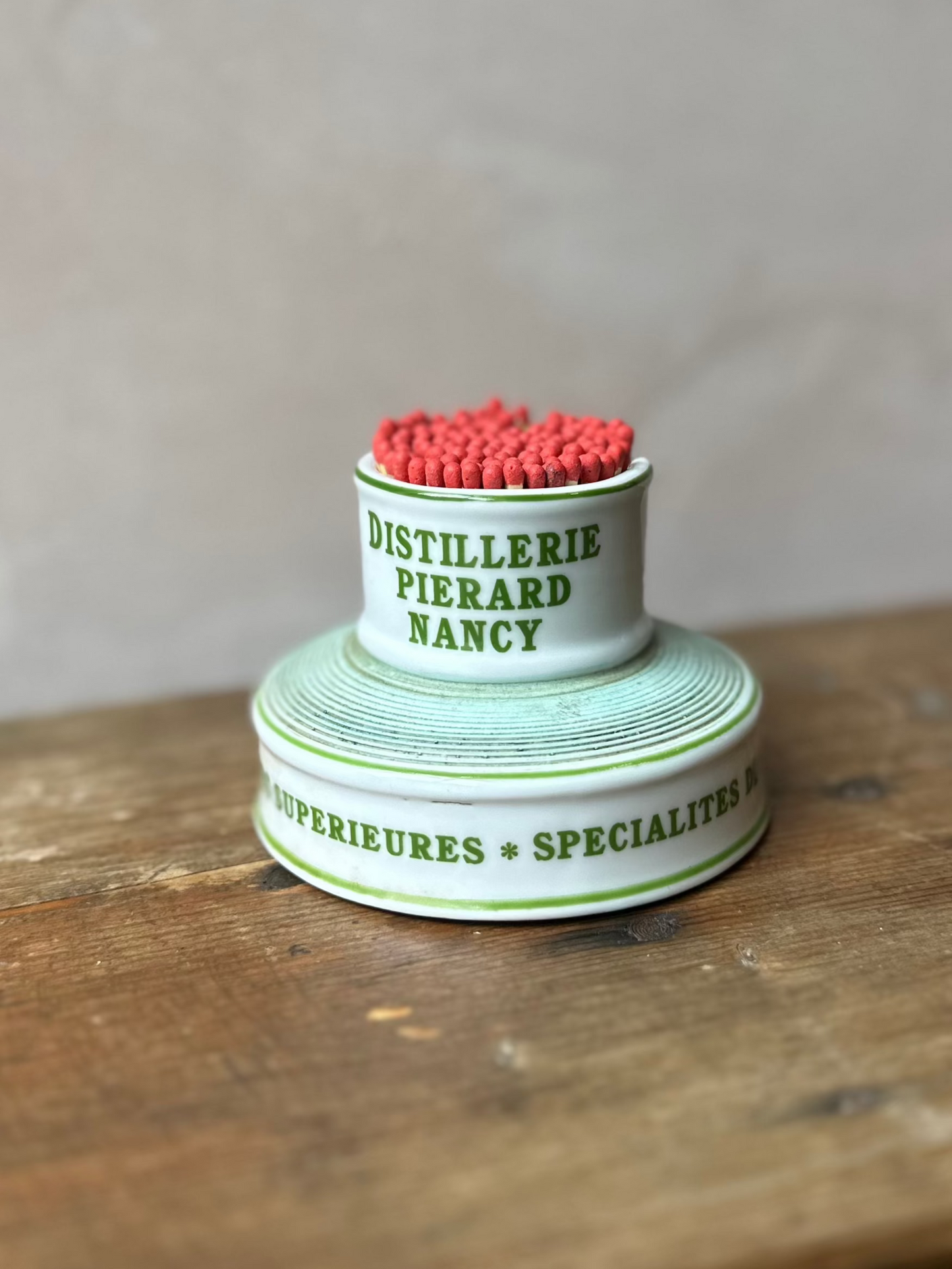 Vintage Paris Bistro Match Striker