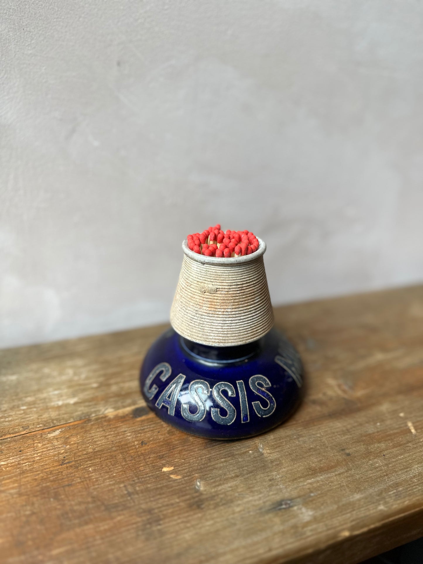 Vintage Paris Bistro Match Striker