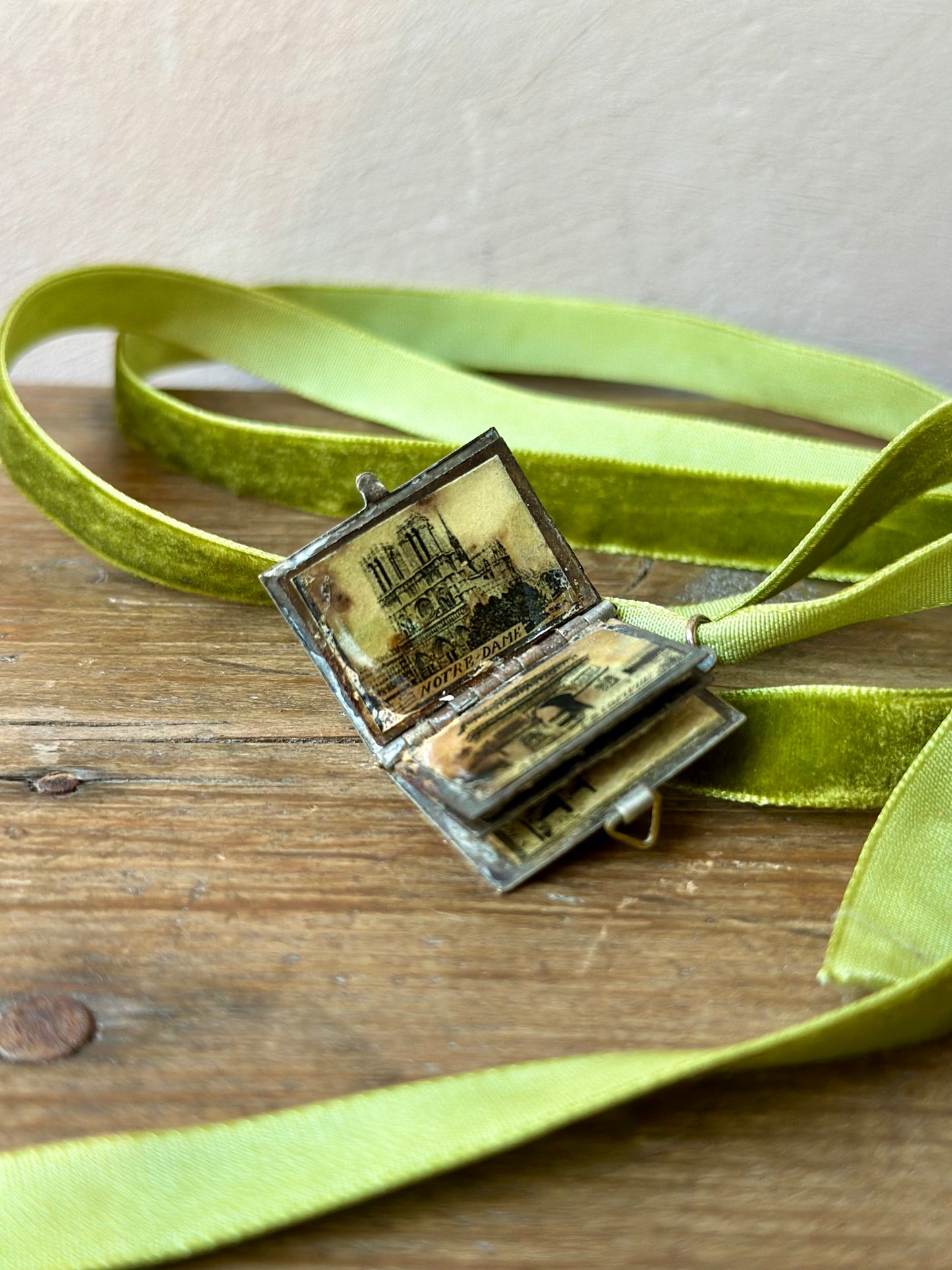 Rare Art Nouveau Locket Paris Album