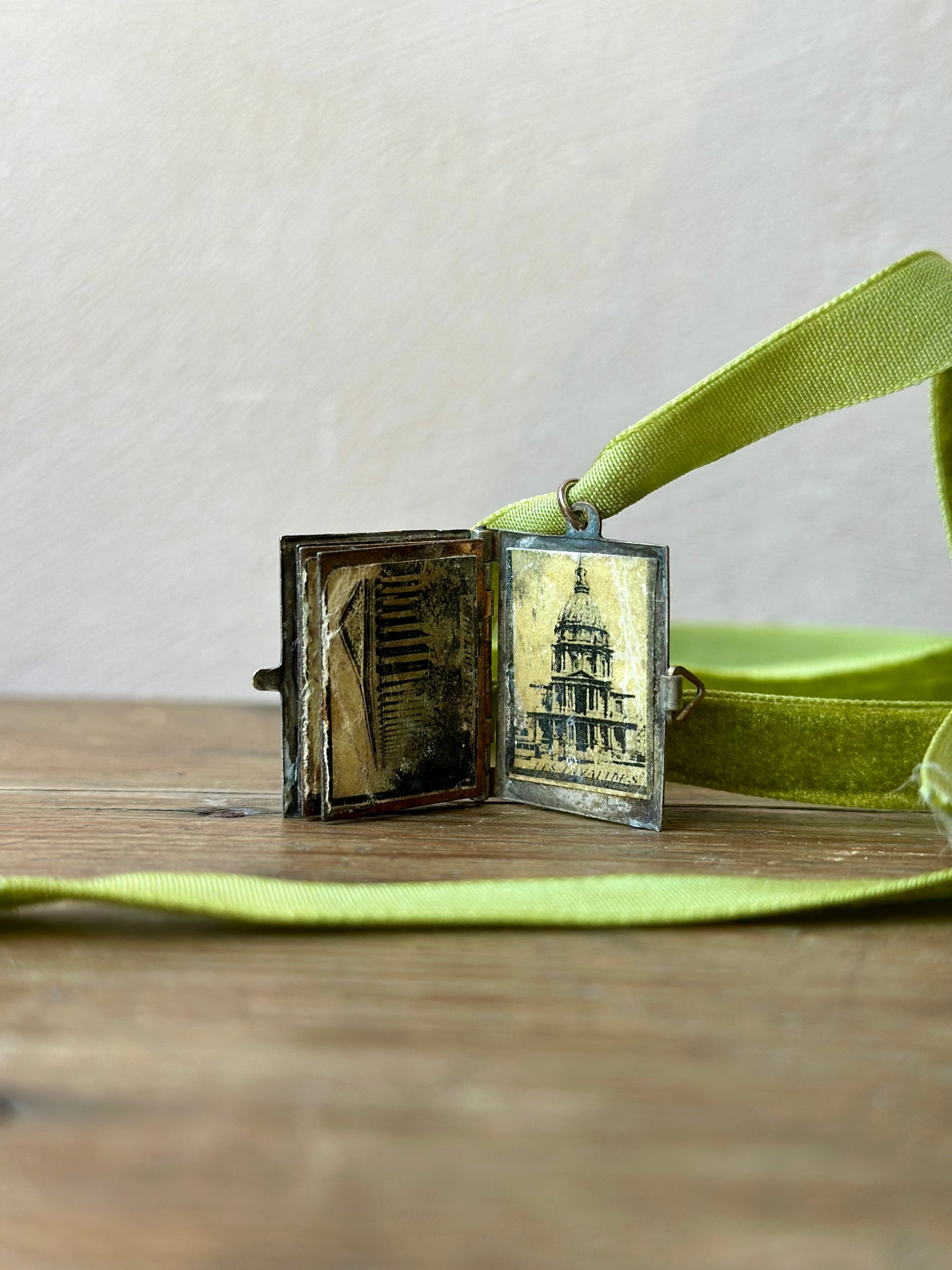 Rare Art Nouveau Locket Paris Album