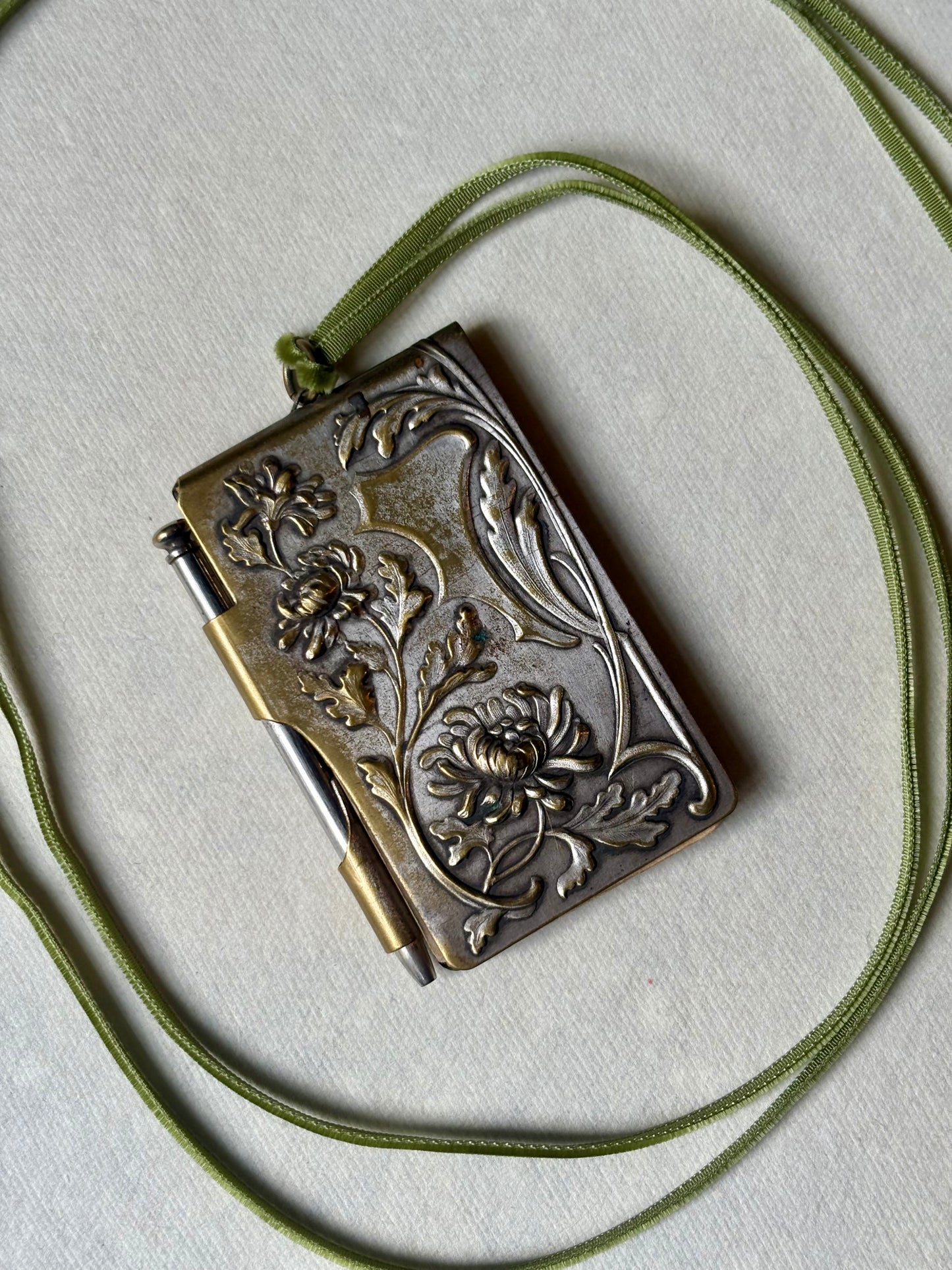 Antique Art Nouveau Carnet de Bal