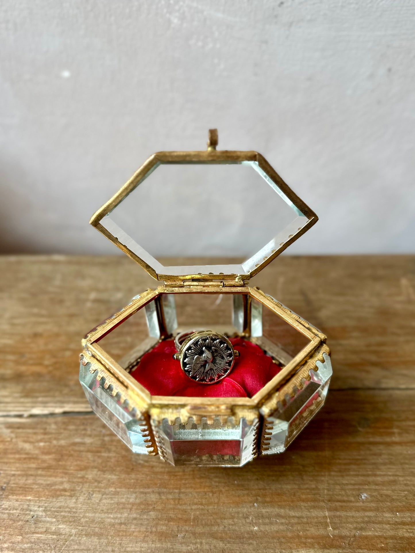 Dove Ring