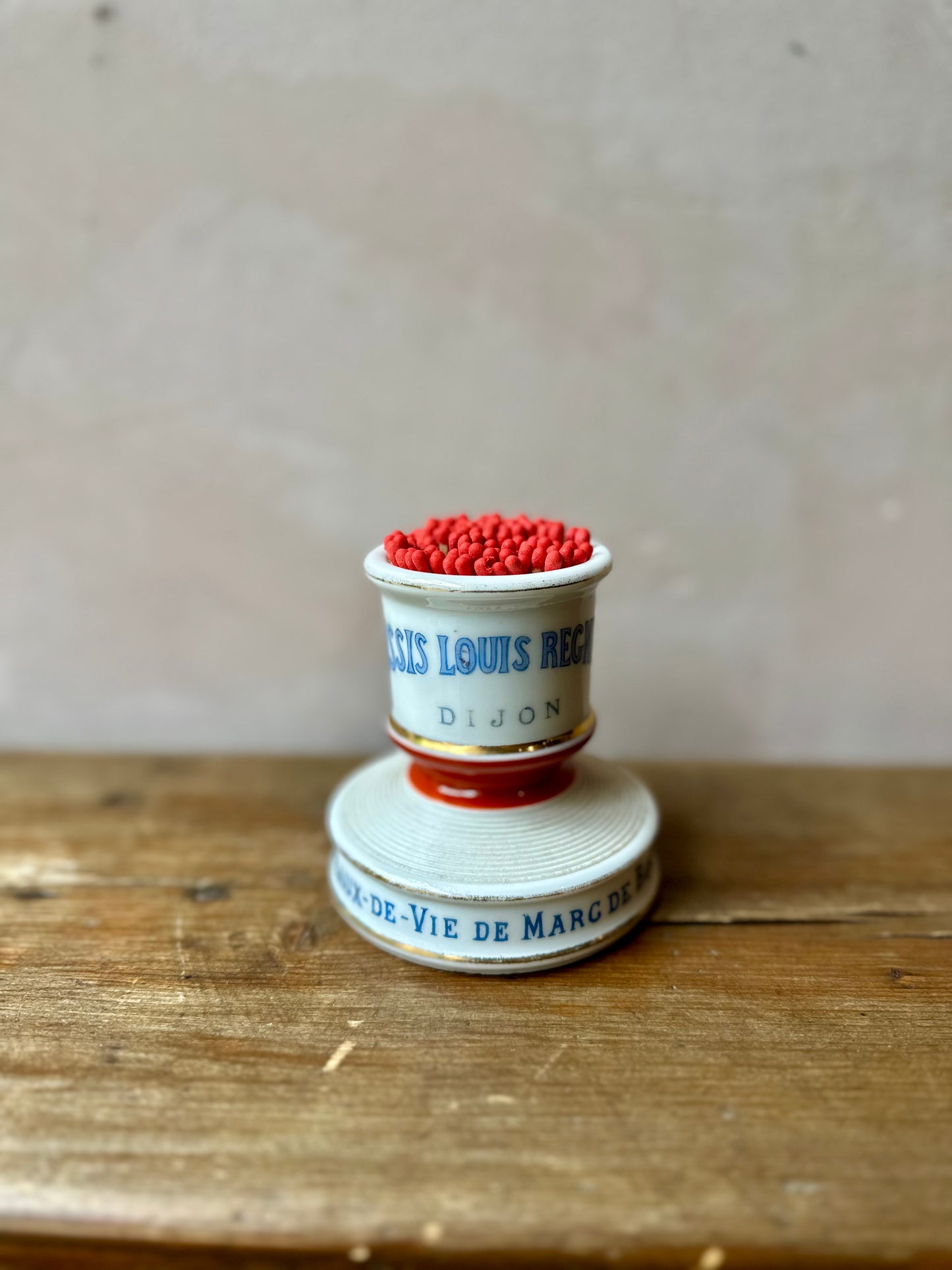 Vintage Paris Bistro Match Striker