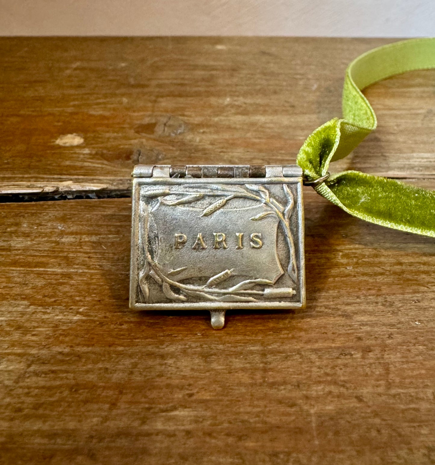 Rare Art Nouveau Locket Paris Album