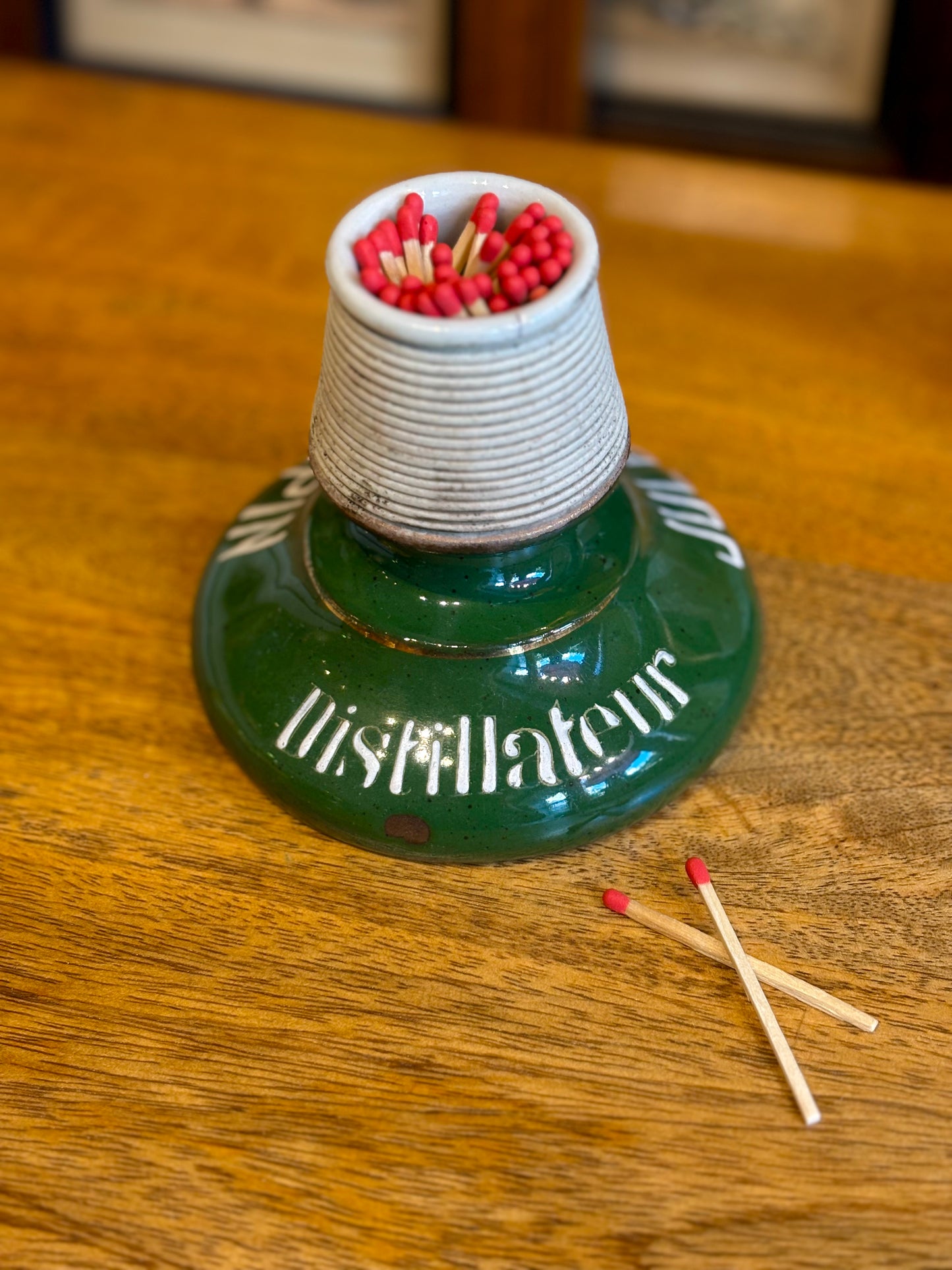 Vintage Paris Bistro Match Striker