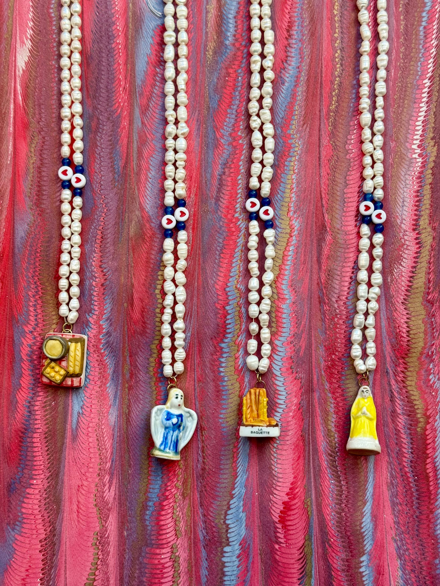 Vintage Porcelain Fève River Pearl Necklace Made-in-House