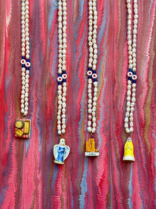 Vintage Porcelain Fève River Pearl Necklace Made-in-House