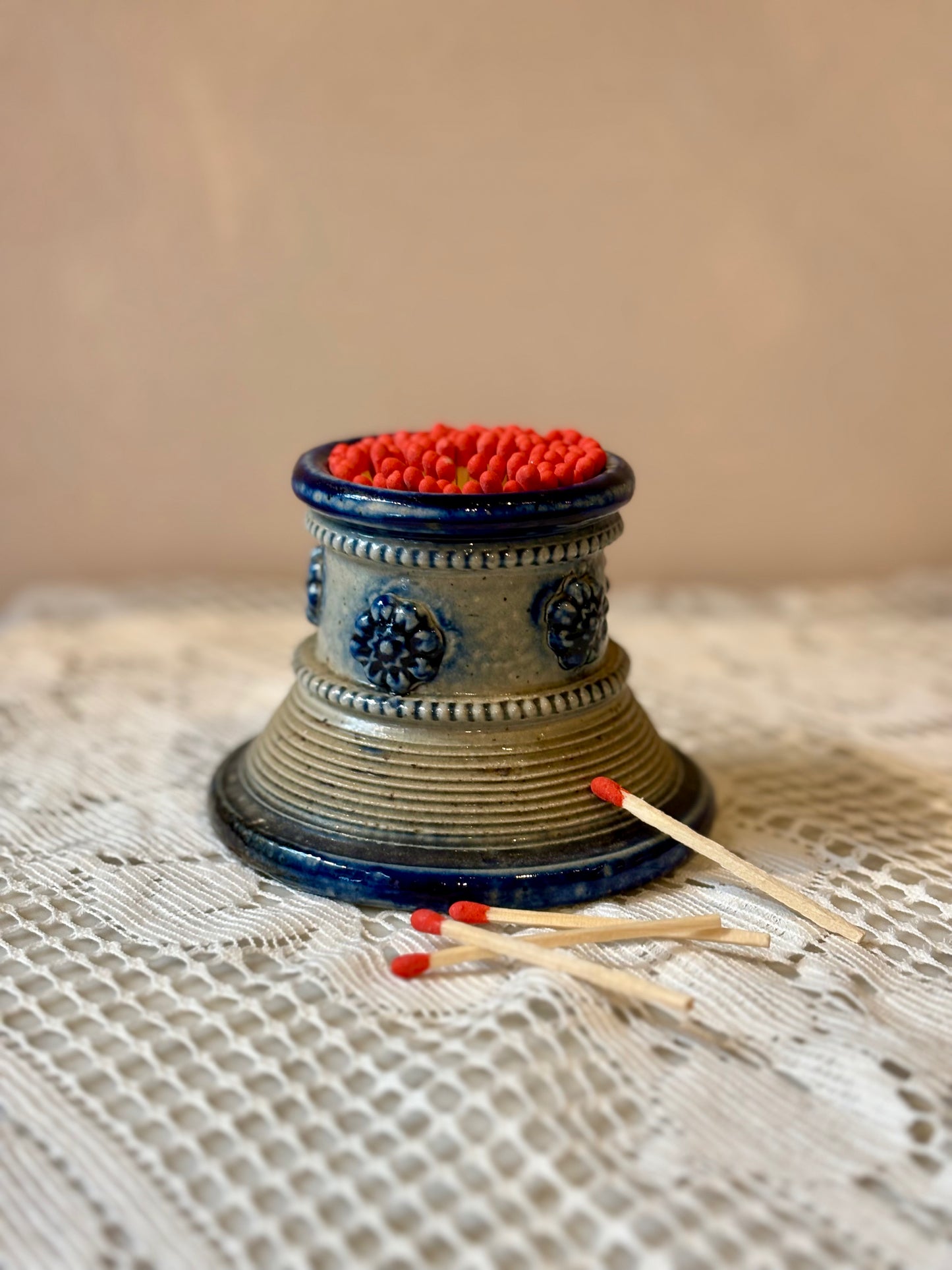 Vintage Paris Bistro Match Striker