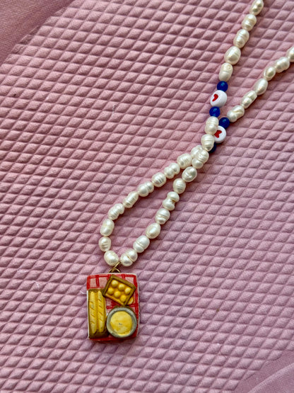 Vintage Porcelain Fève River Pearl Necklace Made-in-House