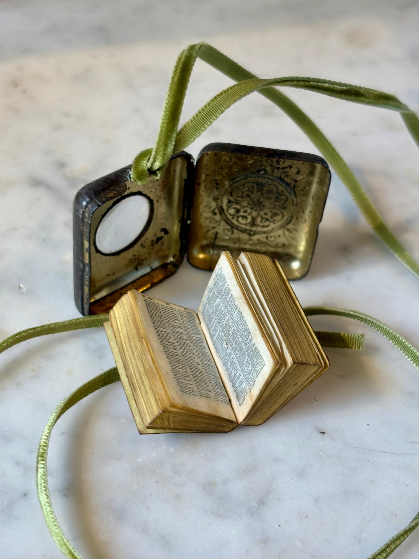 Worlds Smallest Dictionary circa 1896