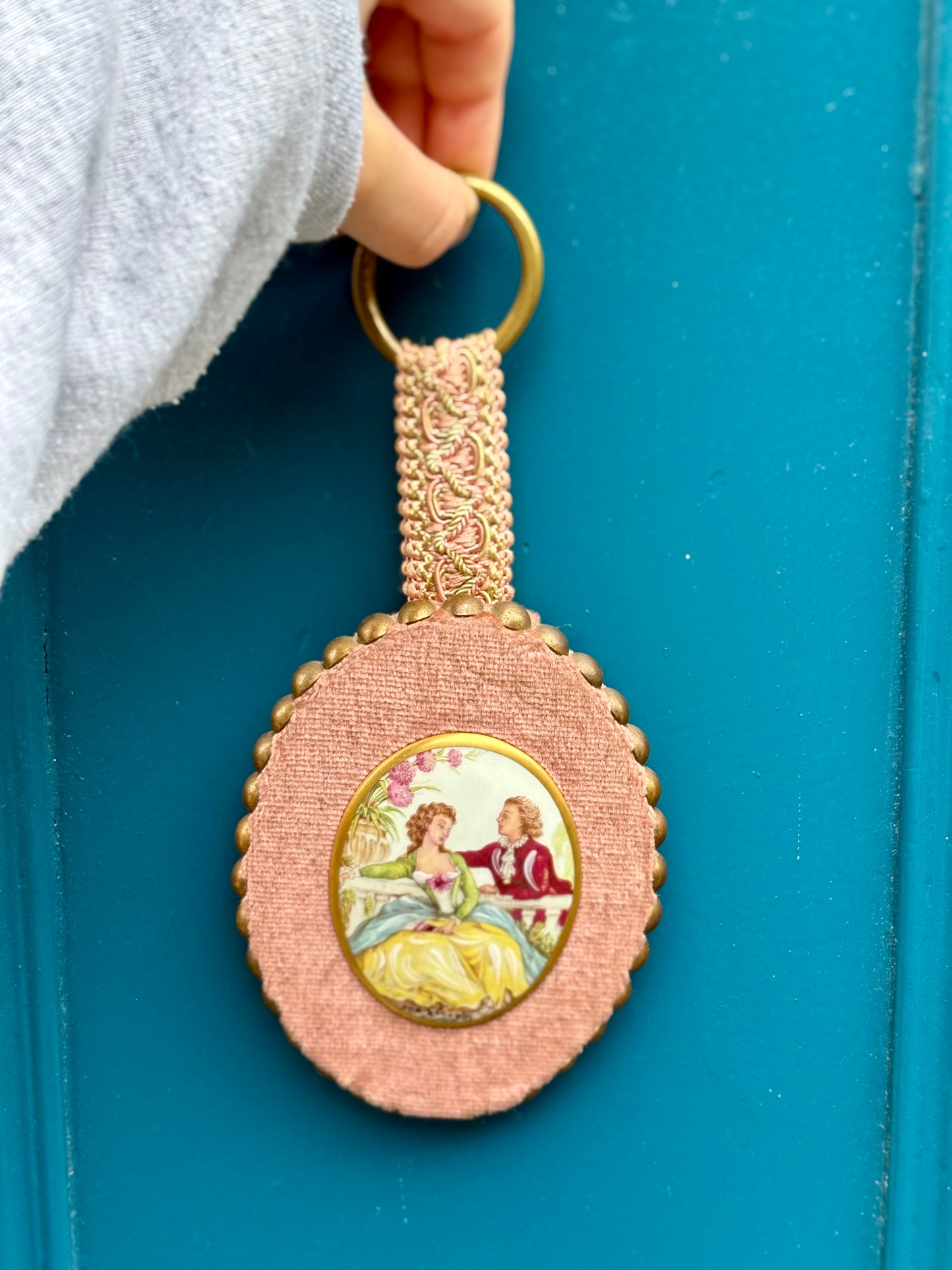 Vintage Frame Romantic Scene