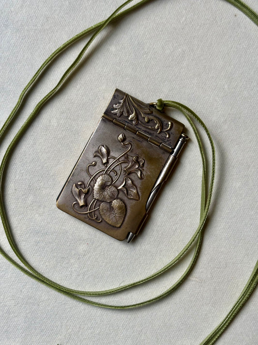 Antique Art Nouveau Carnet de Bal