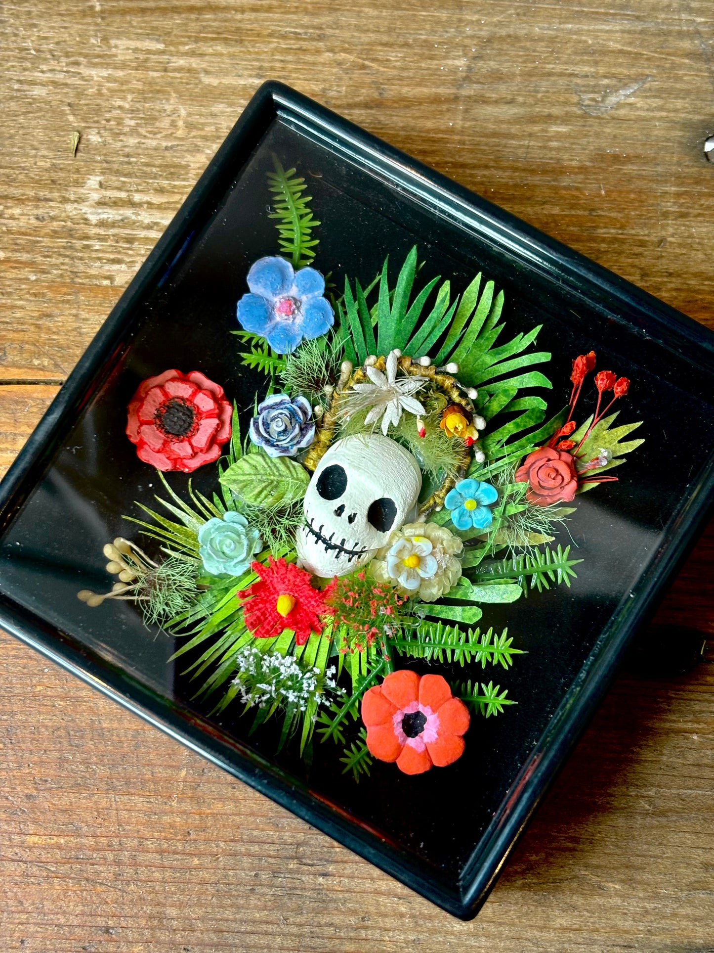Frida Kahlo Inspired Shadowbox by Maïssa Toulet
