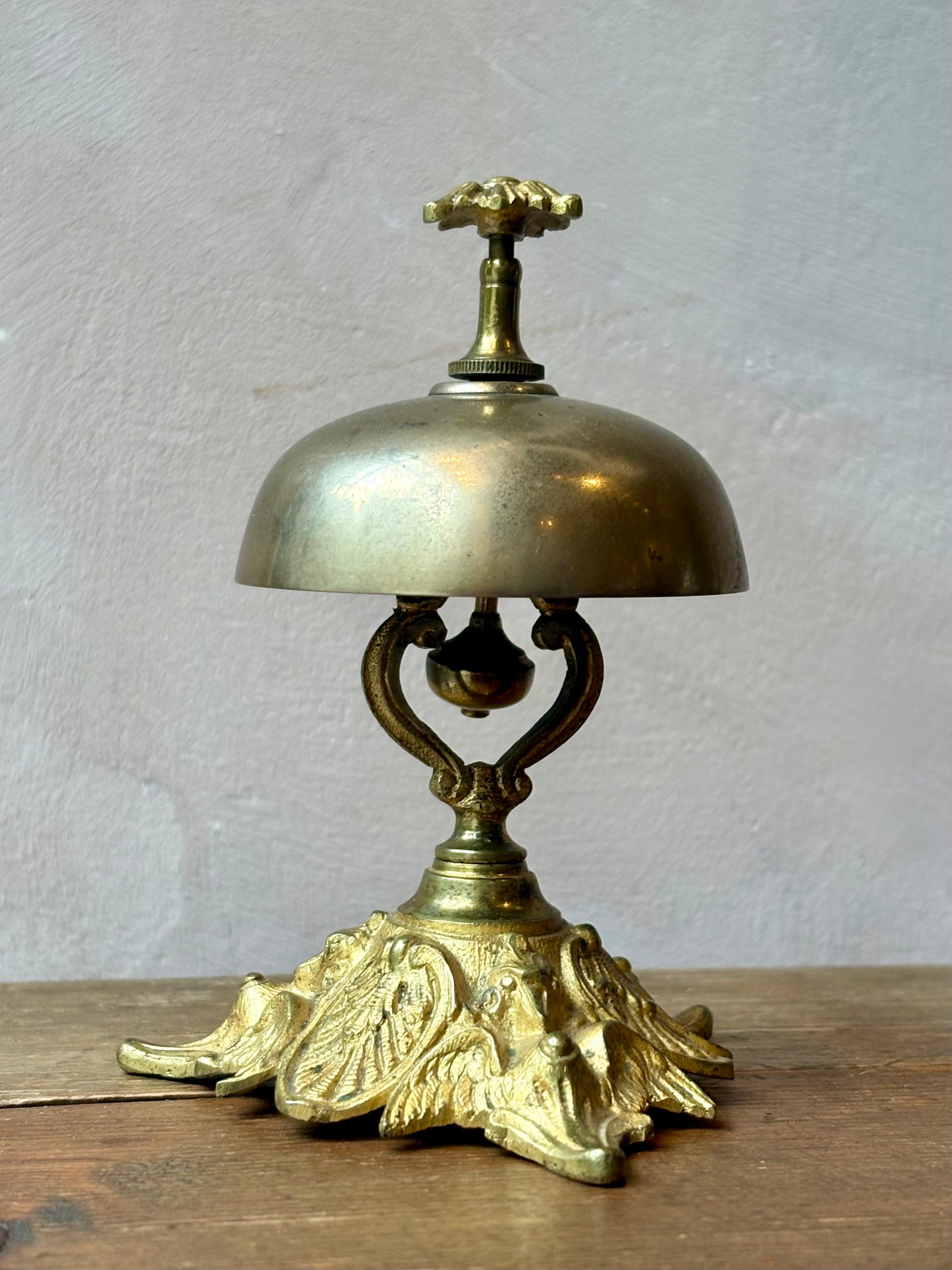 Antique Bronze Sonnette de Table