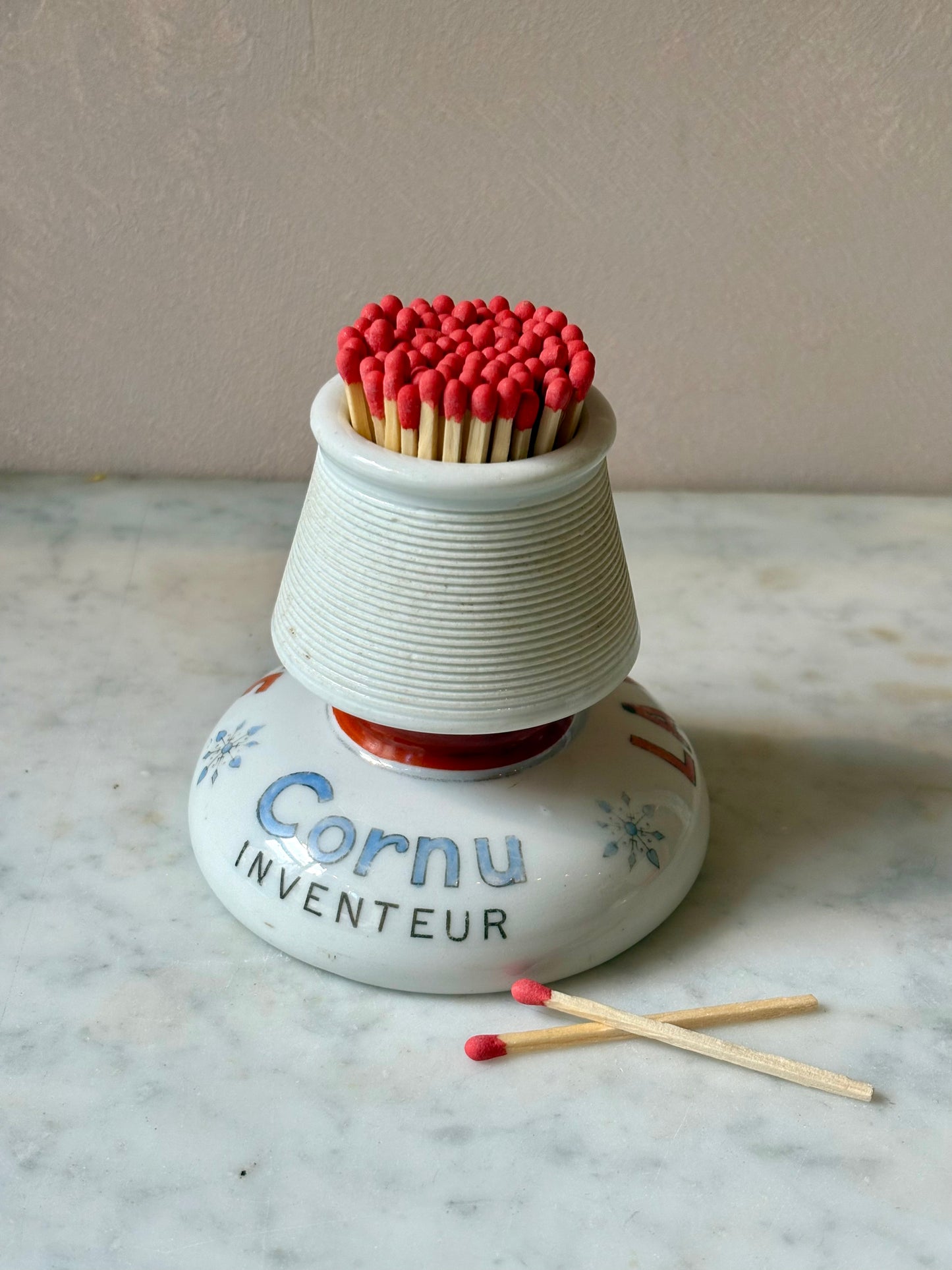 Vintage Paris Bistro Match Striker