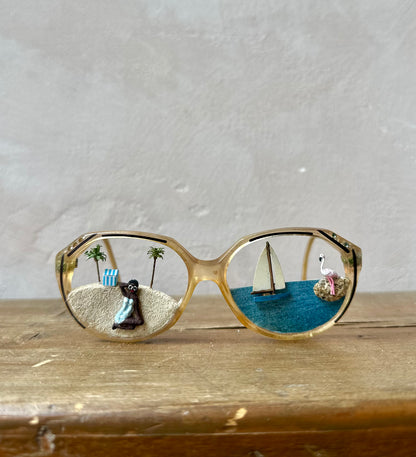 "La dame en bleu" Surreal Glasses by Maïssa Toulet